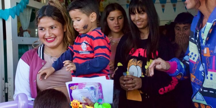 Nueva jornada de Cumple Fiesta para celebrar cumpleaños en comunidad