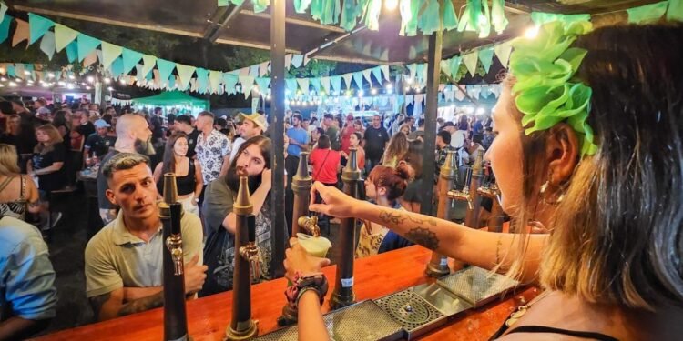 Propuestas culturales, música en vivo y ferias artesanales en la agenda del fin de semana