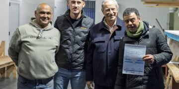 Se entregaron los diplomas del curso de construcción en seco dictado en La Costa