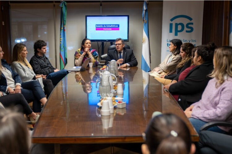 Capacitación sobre el funcionamiento del IPS para personal de la Asesoría General de Gobierno