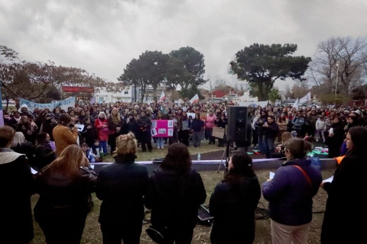 Ni Una Menos: La comunidad costera marchó contra la violencia machista