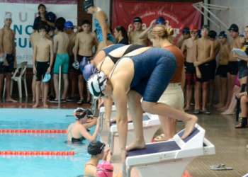 La natación costera sigue creciendo: 28 medallas en Necochea y un destacado desempeño en el Parque Olímpico de CABA