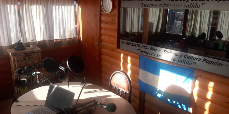 La Municipalidad de La Costa saluda a FM Laberinto de Las Toninas en su 15º aniversario