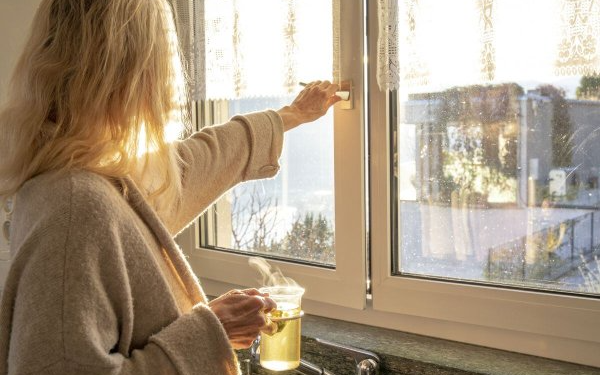 La importancia de ventilar los ambientes y controlar los calefactores del hogar