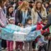Una gran cantidad de vecinas, vecinos e instituciones celebraron el Día de la Independencia en La Costa