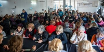 MÁS DE 350 PERSONAS DISFRUTARON DEL BINGO EN LA PLATA