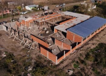 Sigue adelante la obra de la nueva Escuela Primaria N°17 en Costa Chica