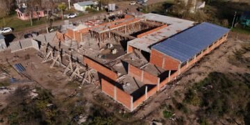Sigue adelante la obra de la nueva Escuela Primaria N°17 en Costa Chica