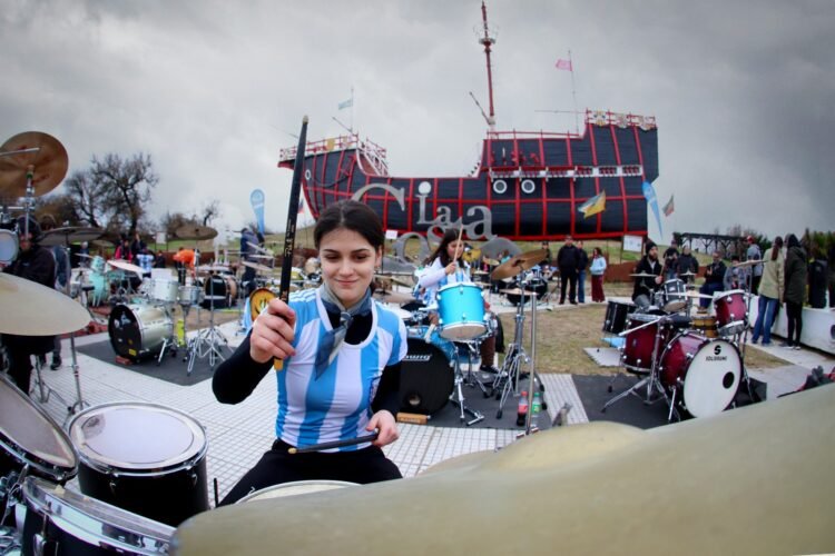 Santa Teresita volvió a celebrar el Día del Baterista con una jornada a pura música