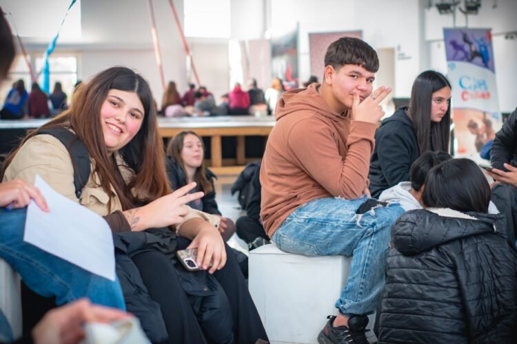 Más de 200 jóvenes participaron en Mar de Ajó del primer encuentro distrital 2026 de “Jóvenes y Memoria”