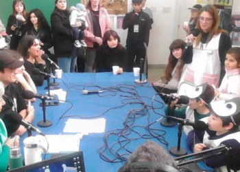 El Taller Municipal de Radio Escolar fortalece la comunicación inclusiva con transmisiones en vivo