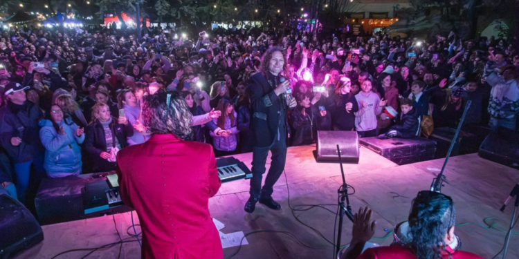 Los Charros y La Nueva Luna brillaron en las noches del Festival de Invierno en San Clemente
