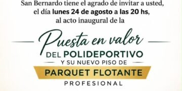 La Asociación de Fomento San Bernardo inaugura el piso de parquet flotante de su polideportivo