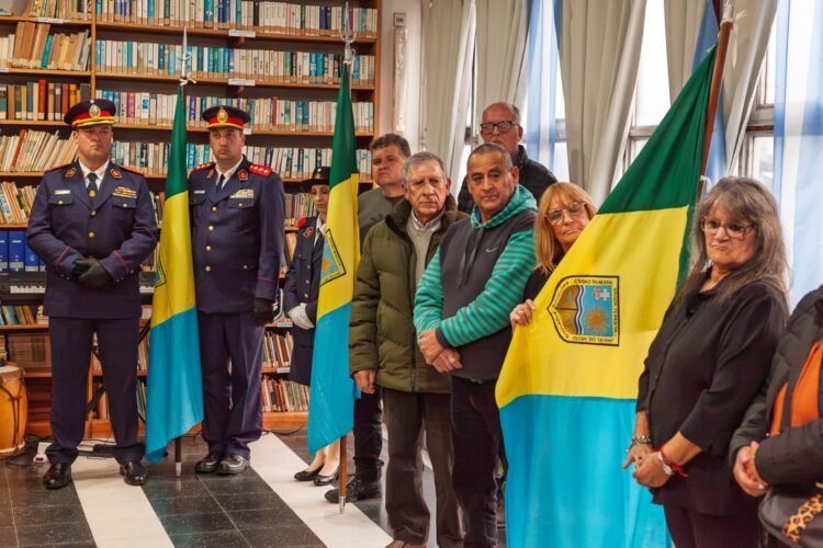 A 80 años de su fundación, Santa Teresita presentó los símbolos de su identidad