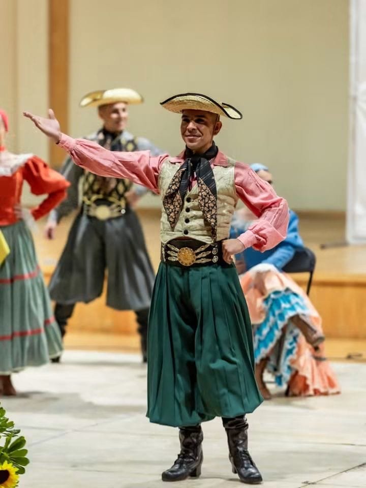 El Ballet Municipal de La Costa celebró 28 años de trayectoria artística