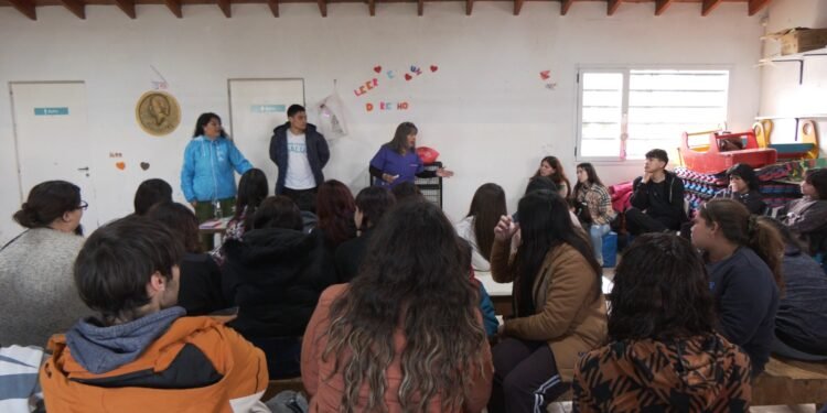 Charlas y acciones sobre Educación Sexual Integral en La Costa