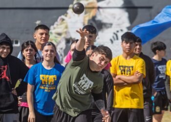 El 21 de septiembre se celebra el Día de la Primavera y del Estudiante con la fecha de danza de Olimpiadas Escolares