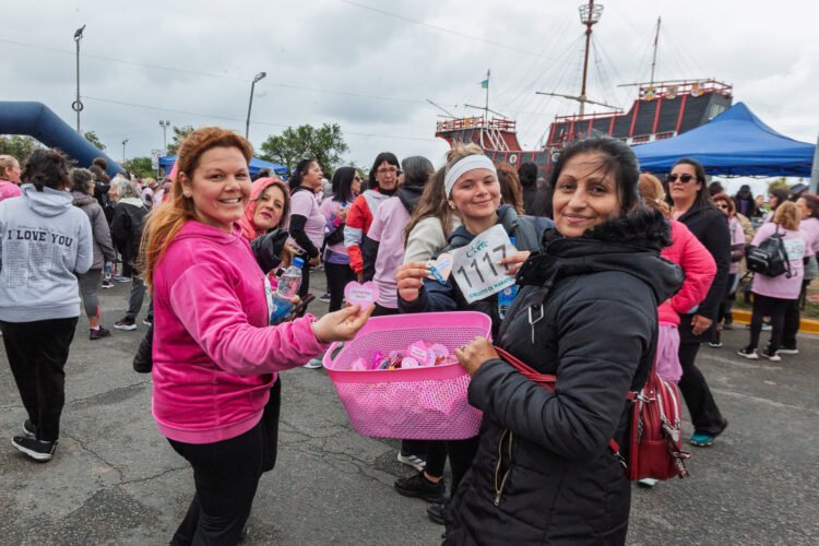 Octubre Rosa: Se realizó una nueva correcaminata en Santa Teresita