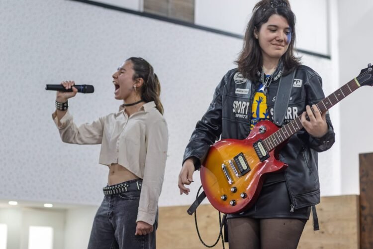 Las Olimpiadas Escolares de La Costa tras las jornadas de handball, ajedrez, atletismo, canto y danza
