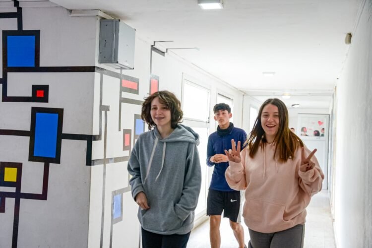 La Escuela Municipal de Enseñanza Media N° 1 “Bellas Artes” de San Clemente recibió la visita del Intendente
