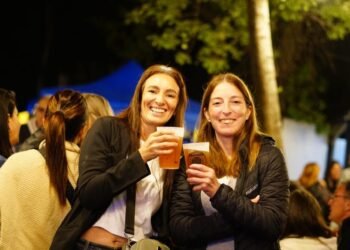 Oktubre Fest: tres jornadas de cerveza artesanal, destilados, gastronomía y música en vivo