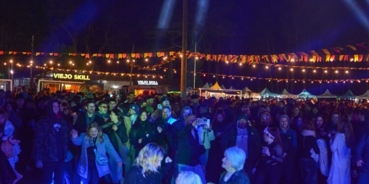 El Oktubre Fest impulsó la producción local y reunió a la comunidad durante tres jornadas en Lucila del Mar